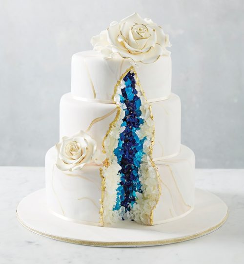 celebration_cake_magazine_-_custom_cakes_for_web_use53