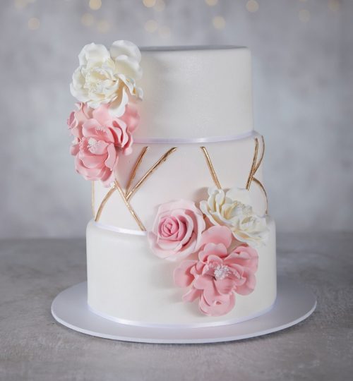 celebration_cake_magazine_-_custom_cakes_for_web_use60